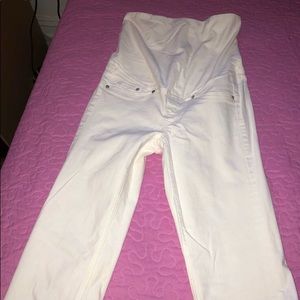White maternity pants !